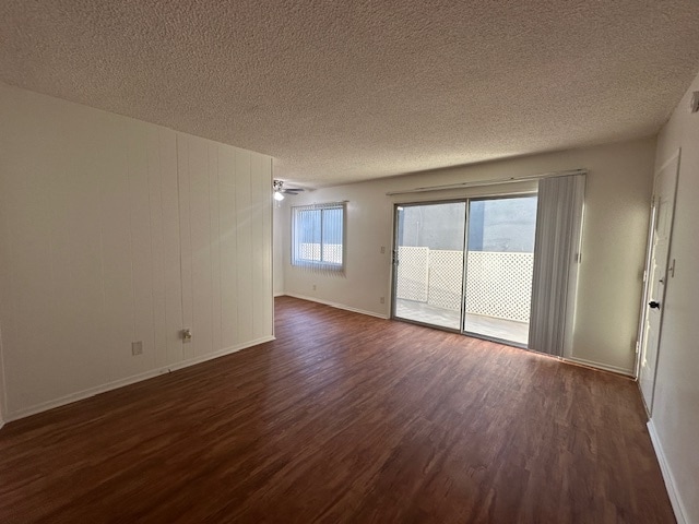 Living Space View W/Patio & DA - 1247 Amherst Ave