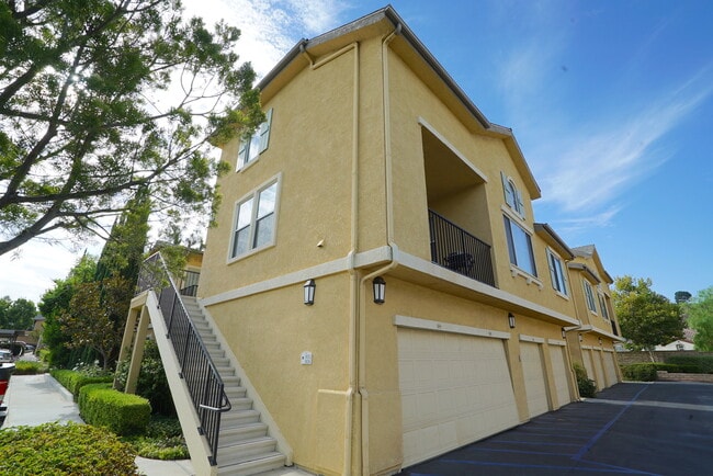 COMING SOON! Bordeaux 1 + 1 Condo in Santa... - COMING SOON! Bordeaux 1 + 1 Condo in Santa... Unit 1016