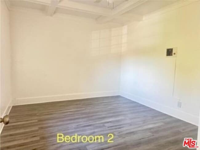 Photo - 204 W 52nd Pl