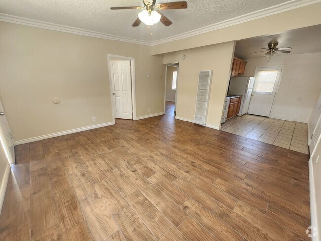 Building Photo - Ocotillo Ave Apt 5826-5828 Unit Ocotillo Ave Apt 5826