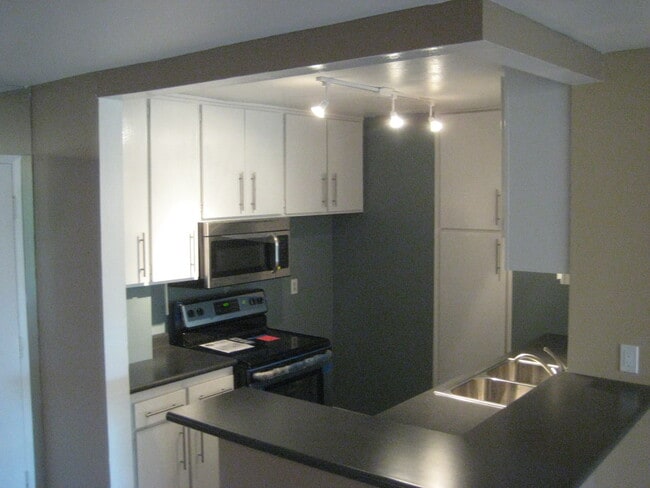 Photo - 7777 W 91st St Unit E2131