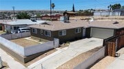 Photo - 660 Elm Dr House