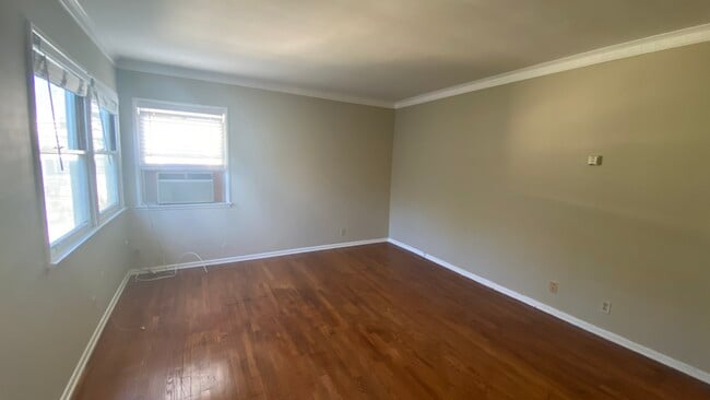 Photo - 11662 Chandler Blvd Unit B