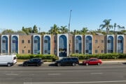 5525 E Pacific Coast Highway, Long Beach - Gondolier Apartments