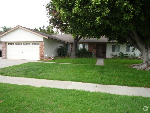 Building Photo - 1121 S Hilda St Rental