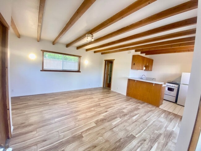 Photo - 1760 Ruhland Ave Unit Rear Bungalow