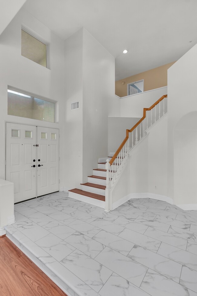 Photo - 29767 Southwood Ln