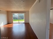 Photo - 928 E Meats Ave