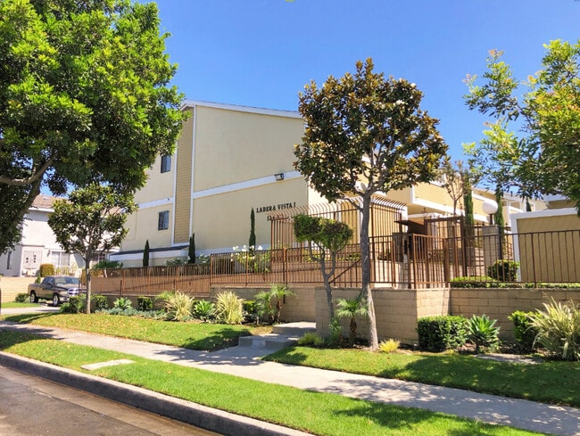 Photo - Ladera Vista Apartments