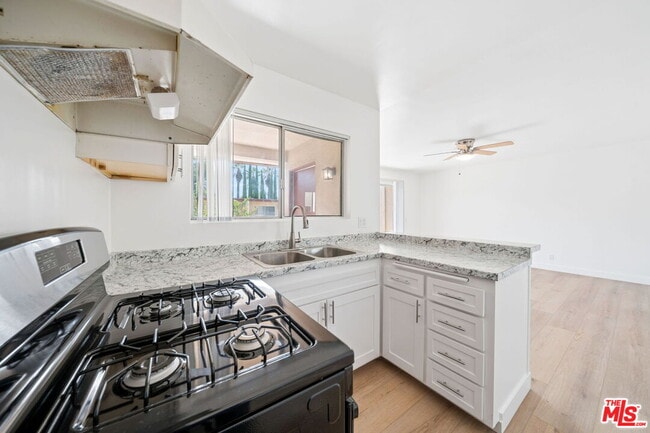 Photo - 1293 Garfield Ave Unit 23