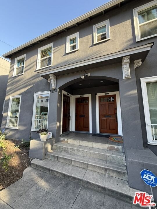 Building Photo - 5530 Franklin Ave Rental