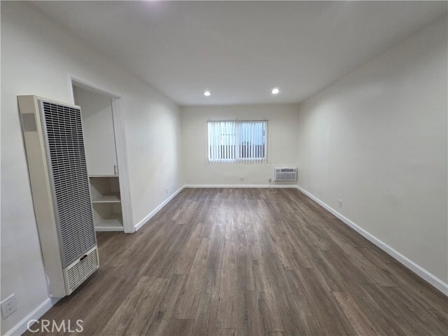 Photo - 20609 Hartland St Unit 2