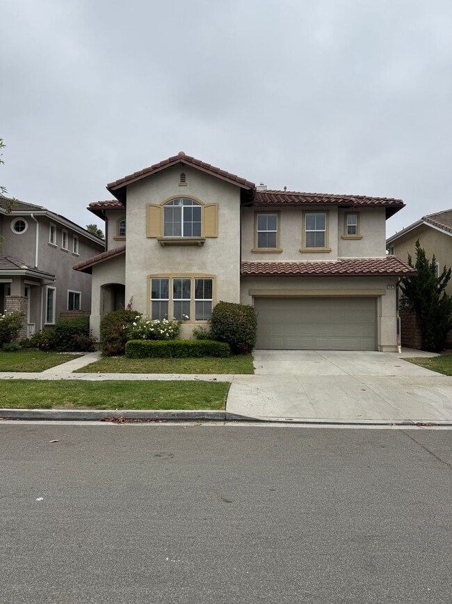 2 story 4 bed, 3 bath home in Simi Valley - 2 story 4 bed, 3 bath home in Simi Valley