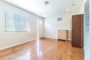 Photo - 359 W Garfield Ave Townhome