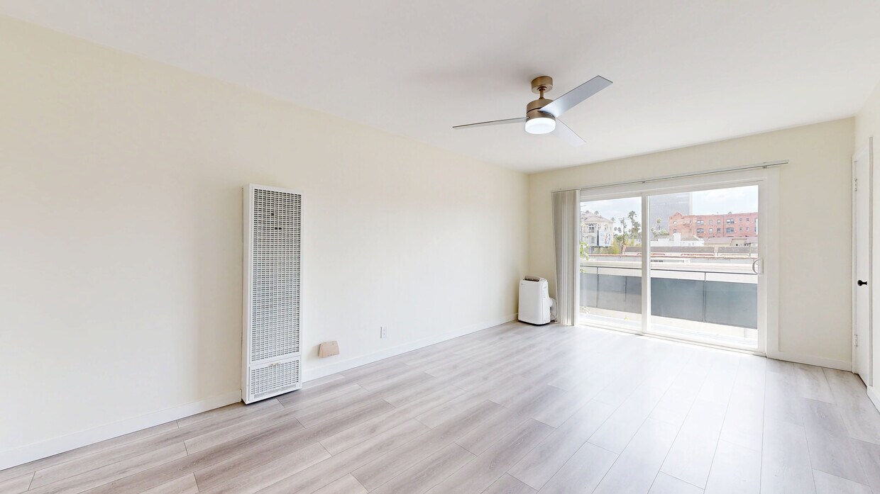 3D Tour - 254 S. Normandie Ave.
