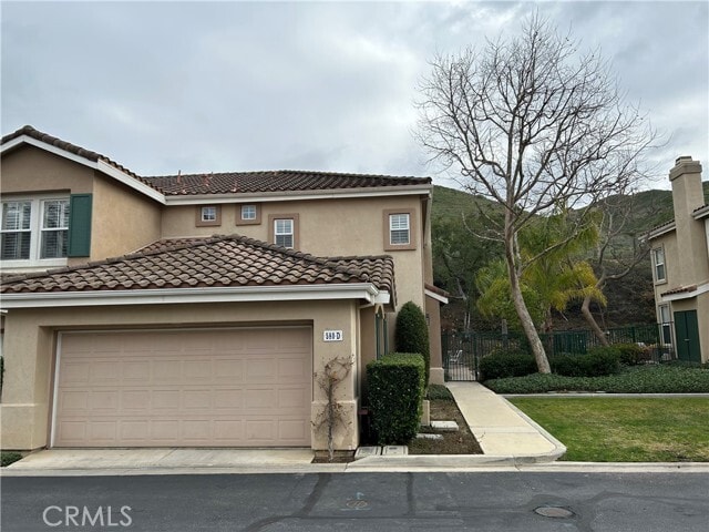 Photo - 580 Fenwick Way