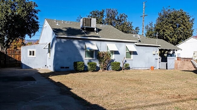 Photo - 1312 E Brockton Ave
