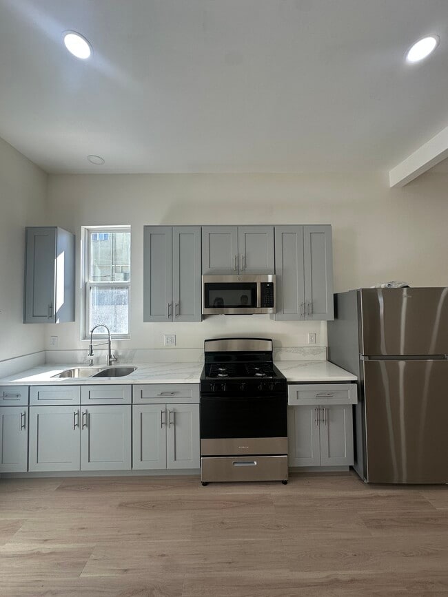 Photo - 1223 Elden Ave Unit C