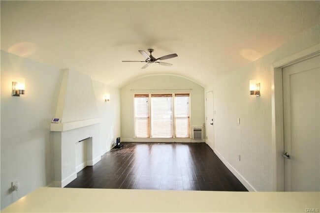 Photo - 4225 Maycrest Ave