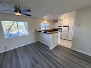 Photo - 931 W 19th St Unit 5