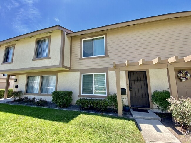Building Photo - 311 Carriage Dr Rental