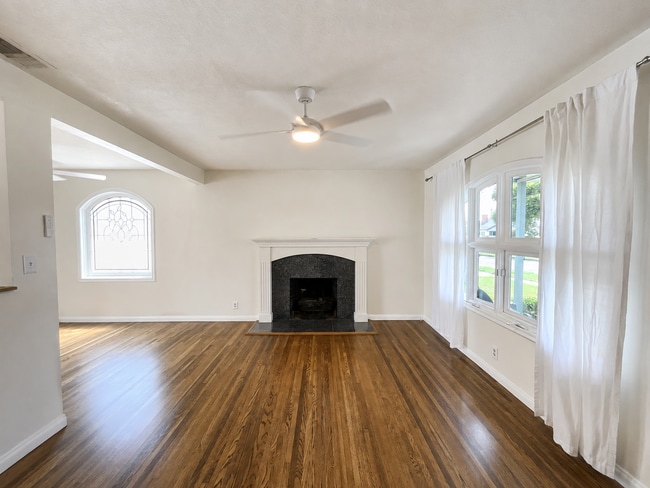 Photo - 4432 Falcon Ave