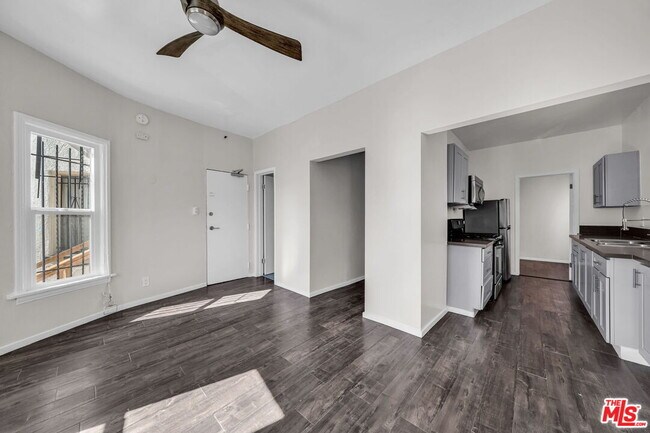 Photo - 3209 Descanso Dr Unit 10