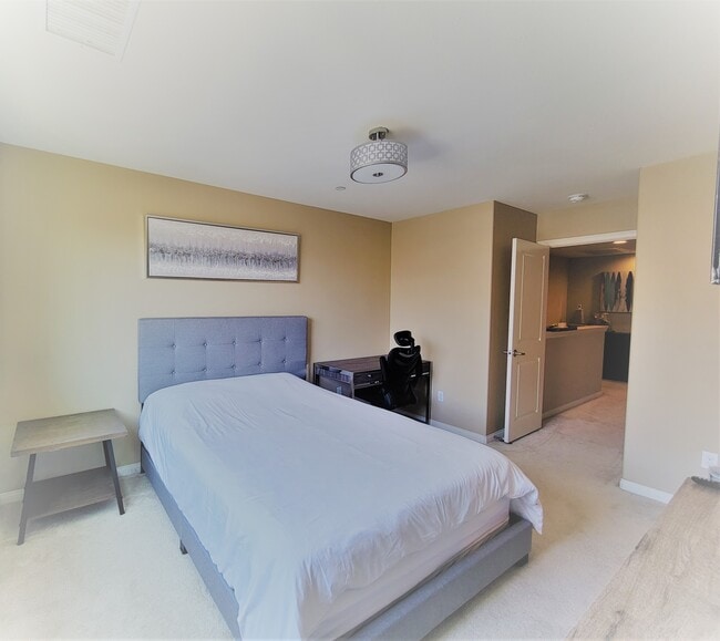 Photo - 335 N Edenfield Ave Townhome