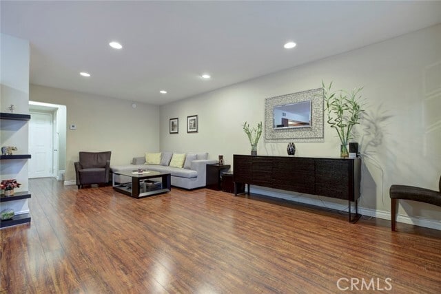 Photo - 7631 Vineland Ave