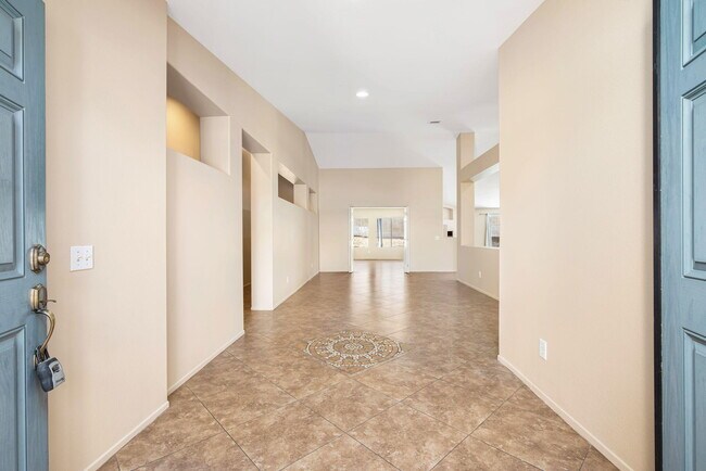 Photo - 41250 Doak St