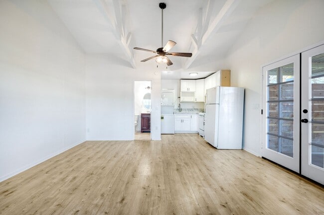 Photo - 2707 Robertson St Unit Granny Flat/Studio