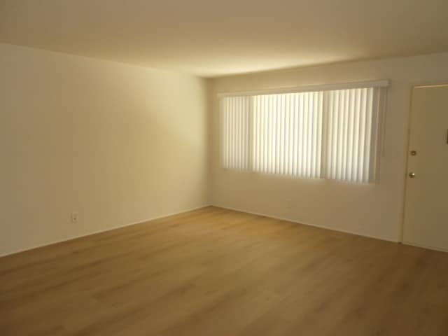 Building Photo - 1457 S Westgate Ave Rental