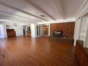 Photo - Beautiful 3bed 3bath, plus bonus room home in Highland Oaks neighborhood of Arcadia