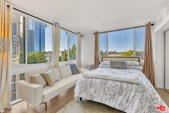 Building Photo - 9950 Durant Dr Unit 409