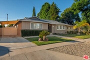 Photo - 19210 Sylvan St House