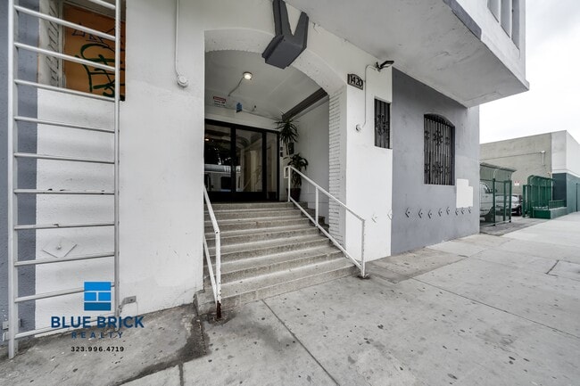 Photo - 1420 Flower St Unit 33