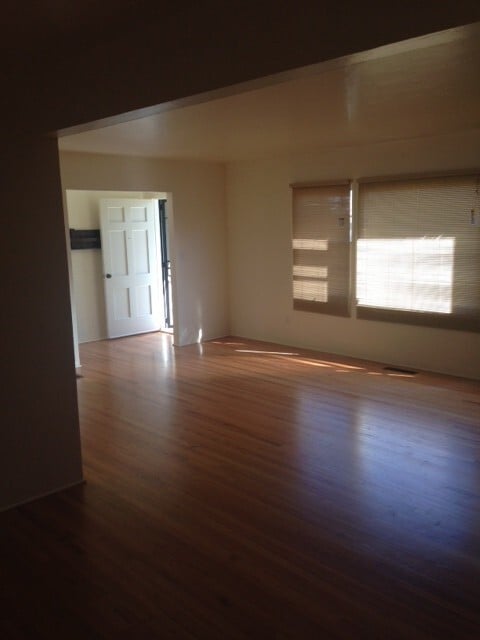 Photo - 3 bedrm 2 bath house with yard & garage in OB $3995 a mo 1 year lease