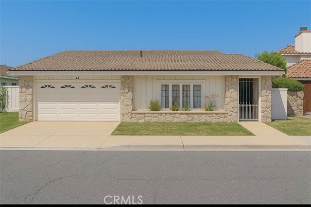 Building Photo - 33 Sandpiper