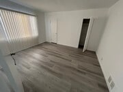 Photo - 1010 N Stanley Ave Unit 7