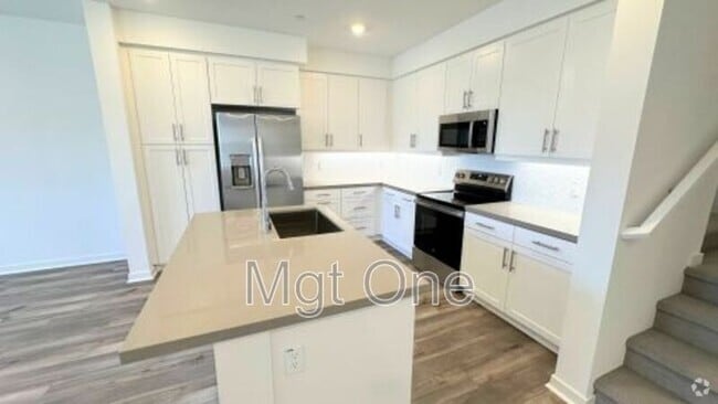 Building Photo - 6111 Victoria Wy Rental