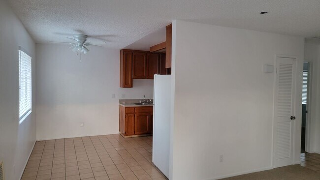 Photo - 425 Millar Ave Unit A