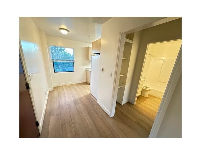 Photo - 2225 Marathon St Unit B