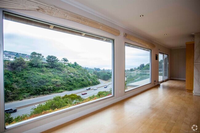 Building Photo - 7648 Caminito Coromandel Rental