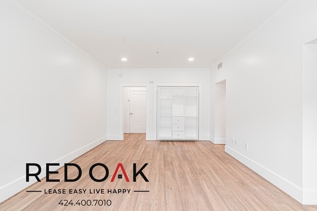 Building Photo - 6533 Hollywood Blvd Unit 102 Rental
