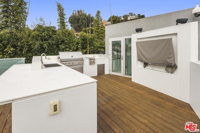 Photo - 1377 Miller Pl