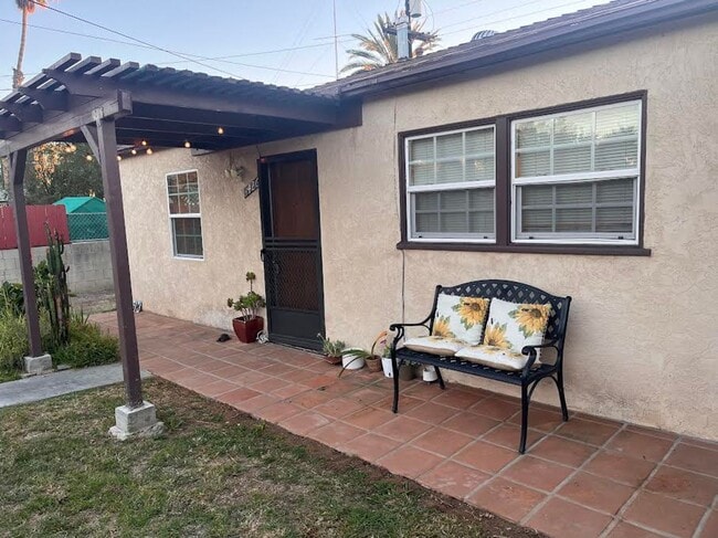 Building Photo - 3424-28 Del Rey St Unit 3426 - 1