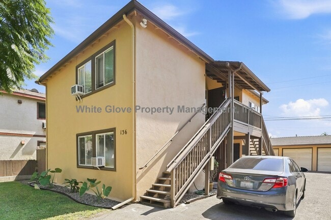 Building Photo - 136 E Ash Ave Unit D