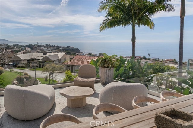 Photo - 998 Emerald Bay