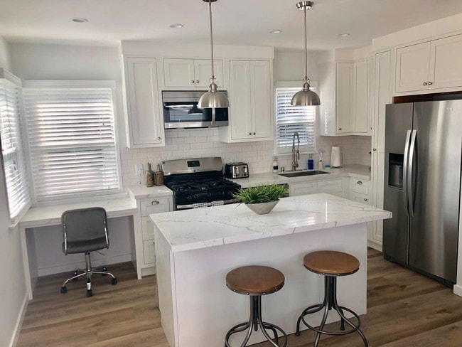 Building Photo - 4457 S Centinela Ave Unit 4457