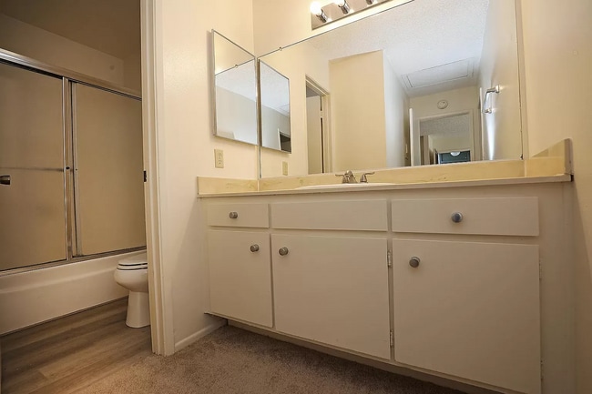 Photo - APT 92 Unit 92